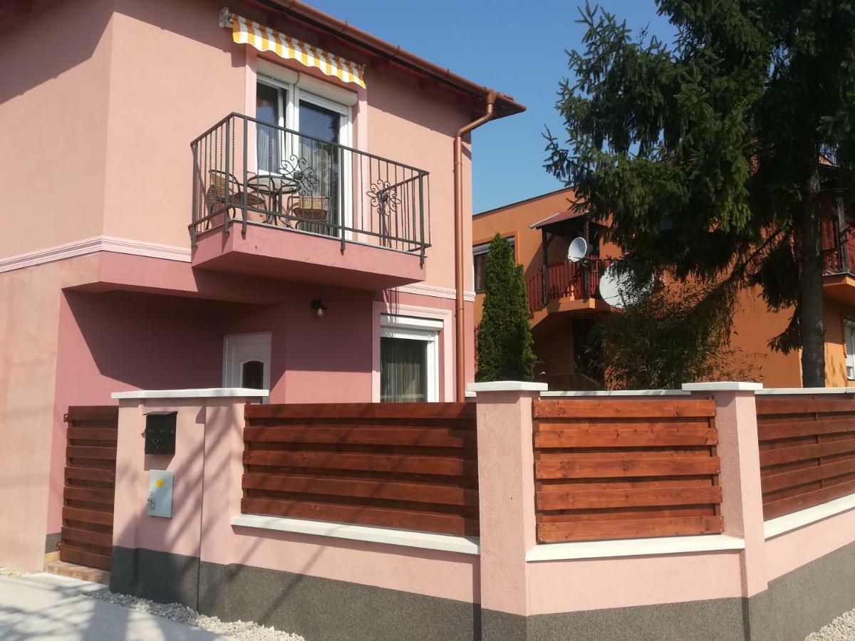 Dream Lux Apartman Hajdúszoboszló المظهر الخارجي الصورة